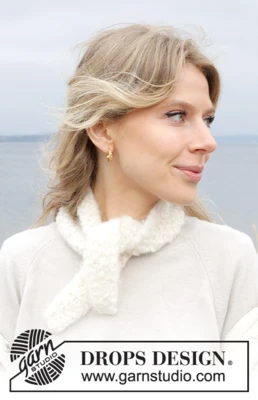 242-56 Mimie Shawl by DROPS Design